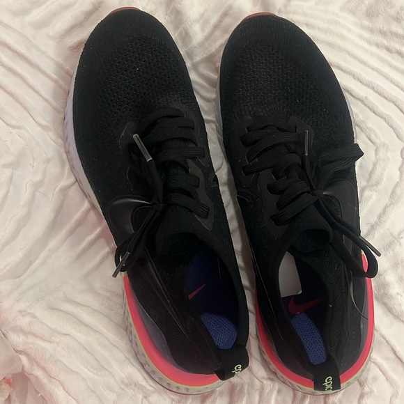Black Nike Epic React size 10 women. - Picture 3 of 6